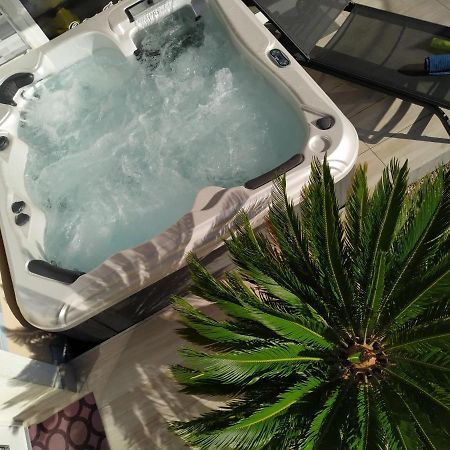 Orient Relax Garden Lägenhet Keszthely Exteriör bild