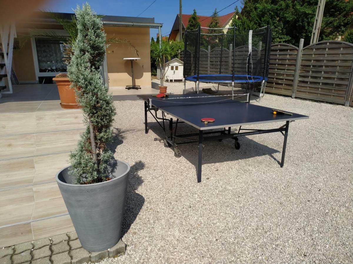 Orient Relax Garden Lägenhet Keszthely Exteriör bild